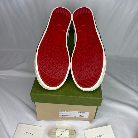 Brand New never worn 100% authentic. UK SZ 9 - Picture 7 of 13